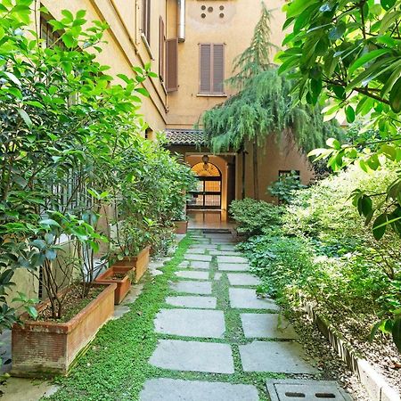 Renovated Penthouse Duomo & Via Torino Apartment Milan Luaran gambar